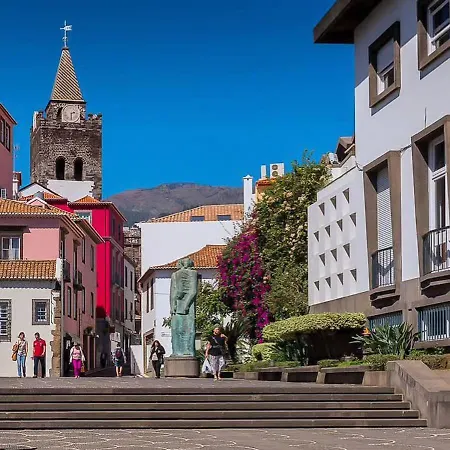 America By Madeira * Funchal (Madeira)
